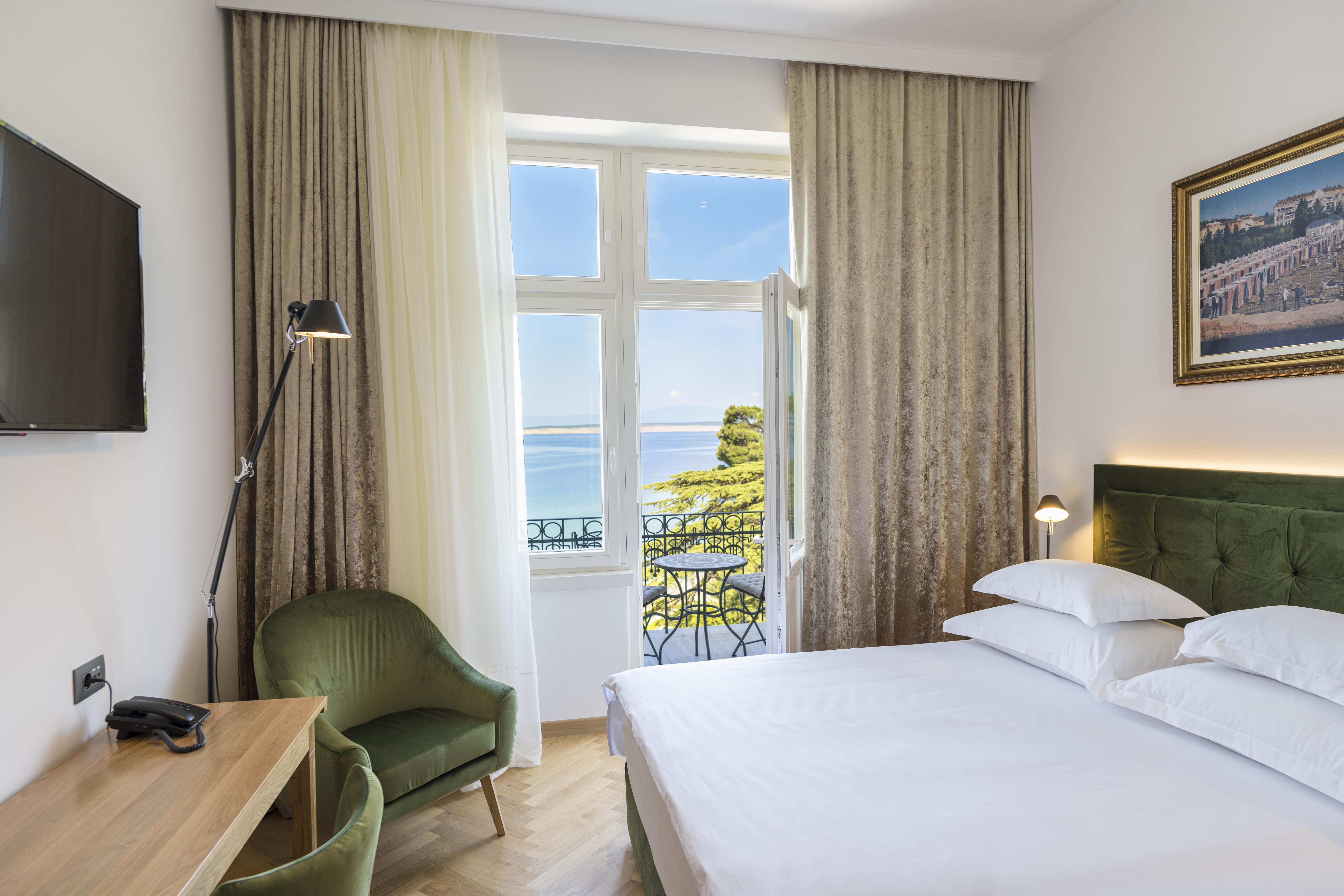Hotel Miramare ซริกเวนิซา ภายนอก รูปภาพ A room at the hotel