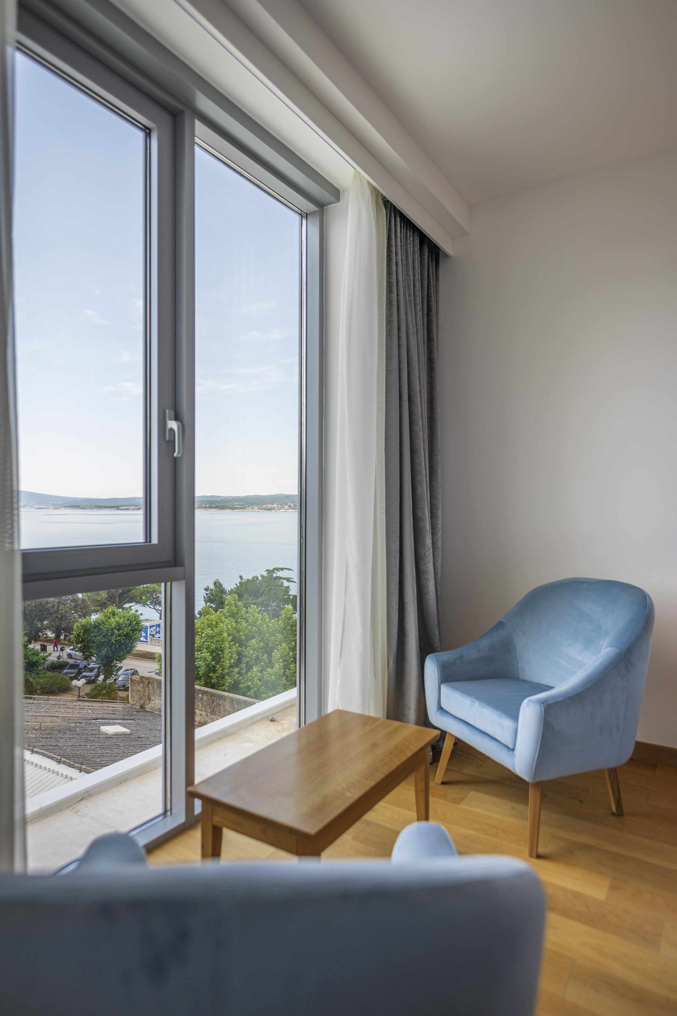 Hotel Miramare ซริกเวนิซา ภายนอก รูปภาพ A room at the hotel
