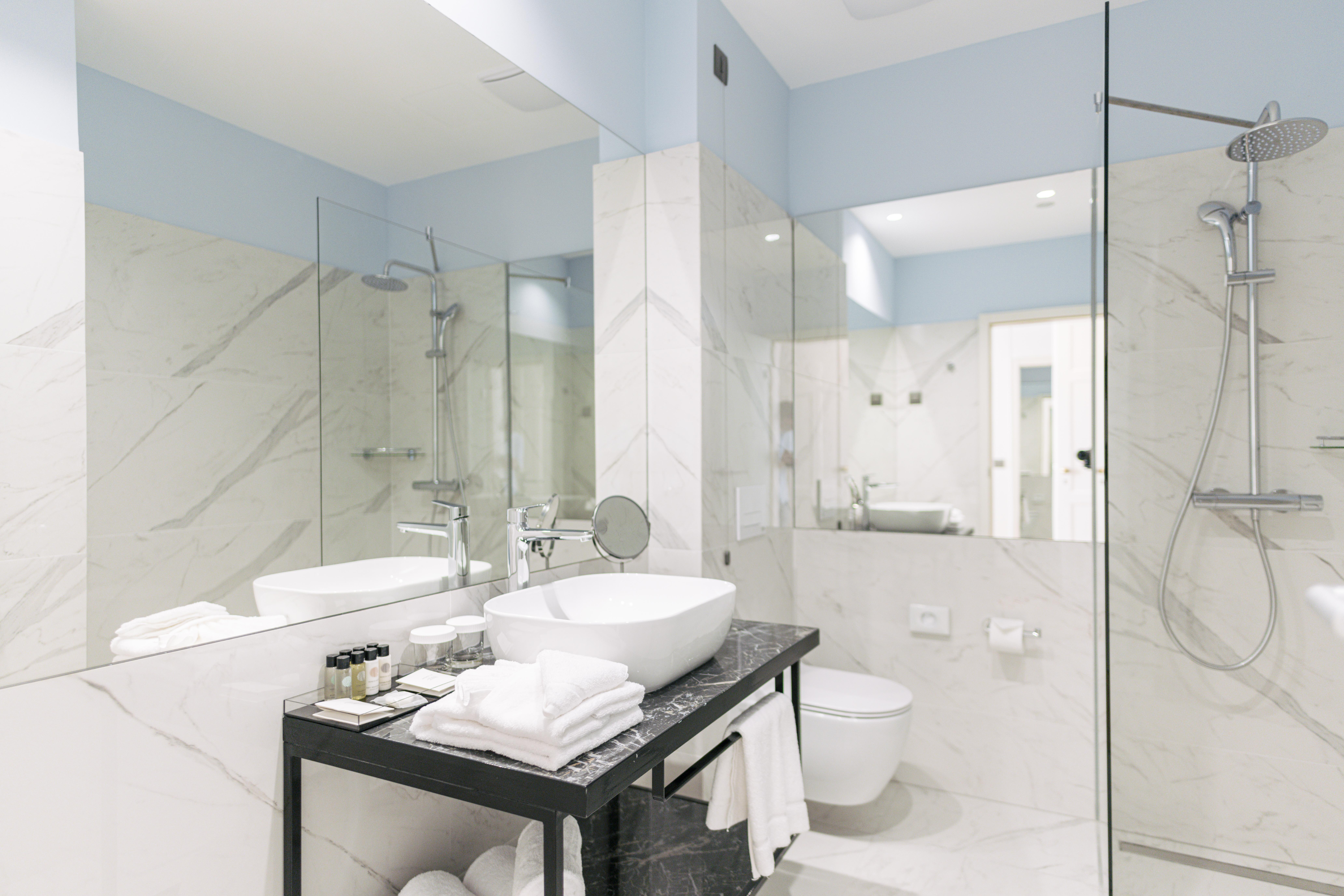 Hotel Miramare ซริกเวนิซา ภายนอก รูปภาพ Bathroom