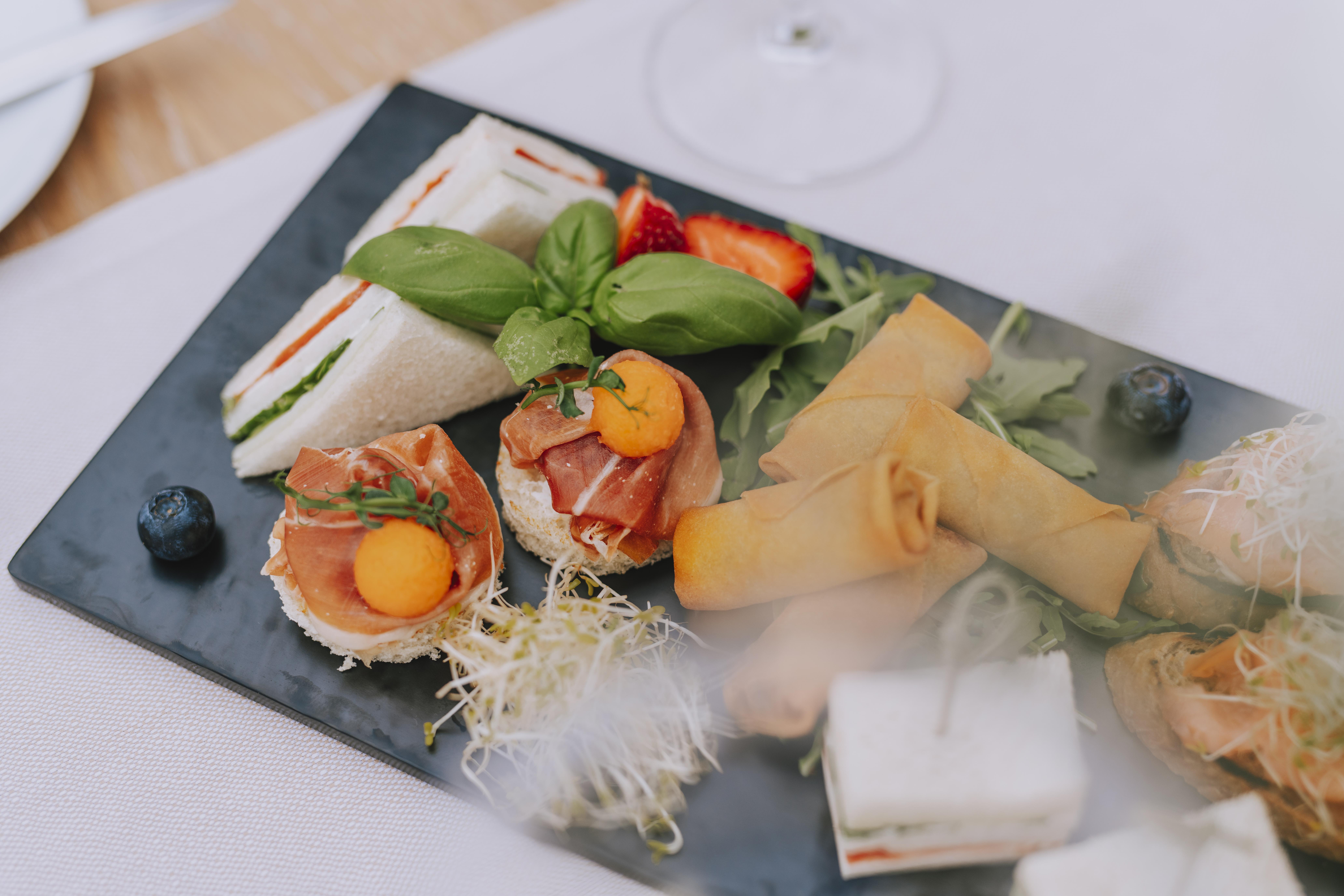 Hotel Miramare ซริกเวนิซา ภายนอก รูปภาพ Finger food
