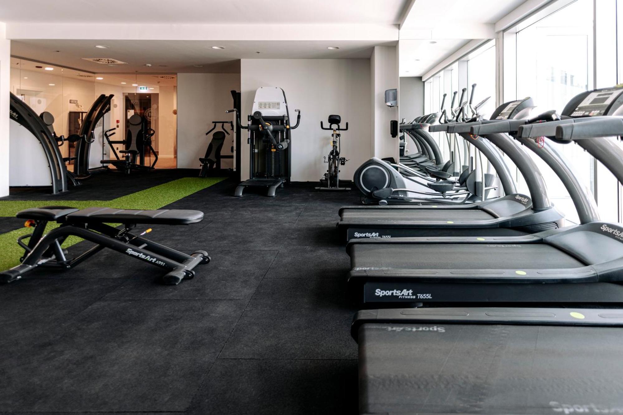 Hotel Miramare ซริกเวนิซา ภายนอก รูปภาพ The gym at the 1000 Museum